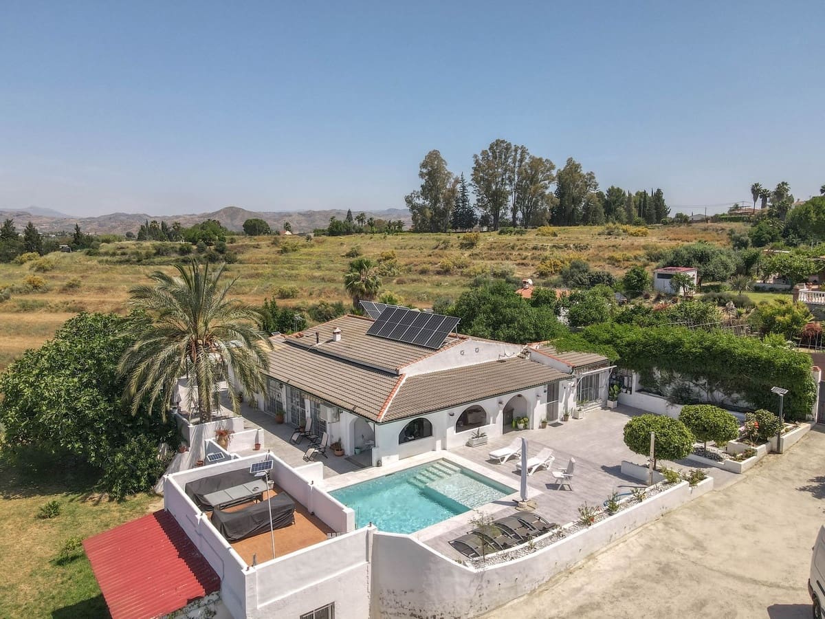 3 chambre Villa/Maison à vendre à Cartama avec piscine - 525 000 € (Ref: 9877455)