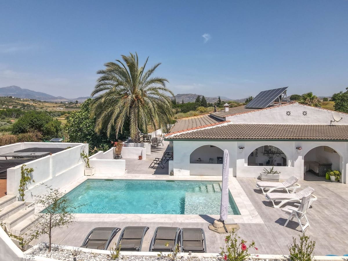 3 chambre Villa/Maison à vendre à Cartama avec piscine - 525 000 € (Ref: 9877455)