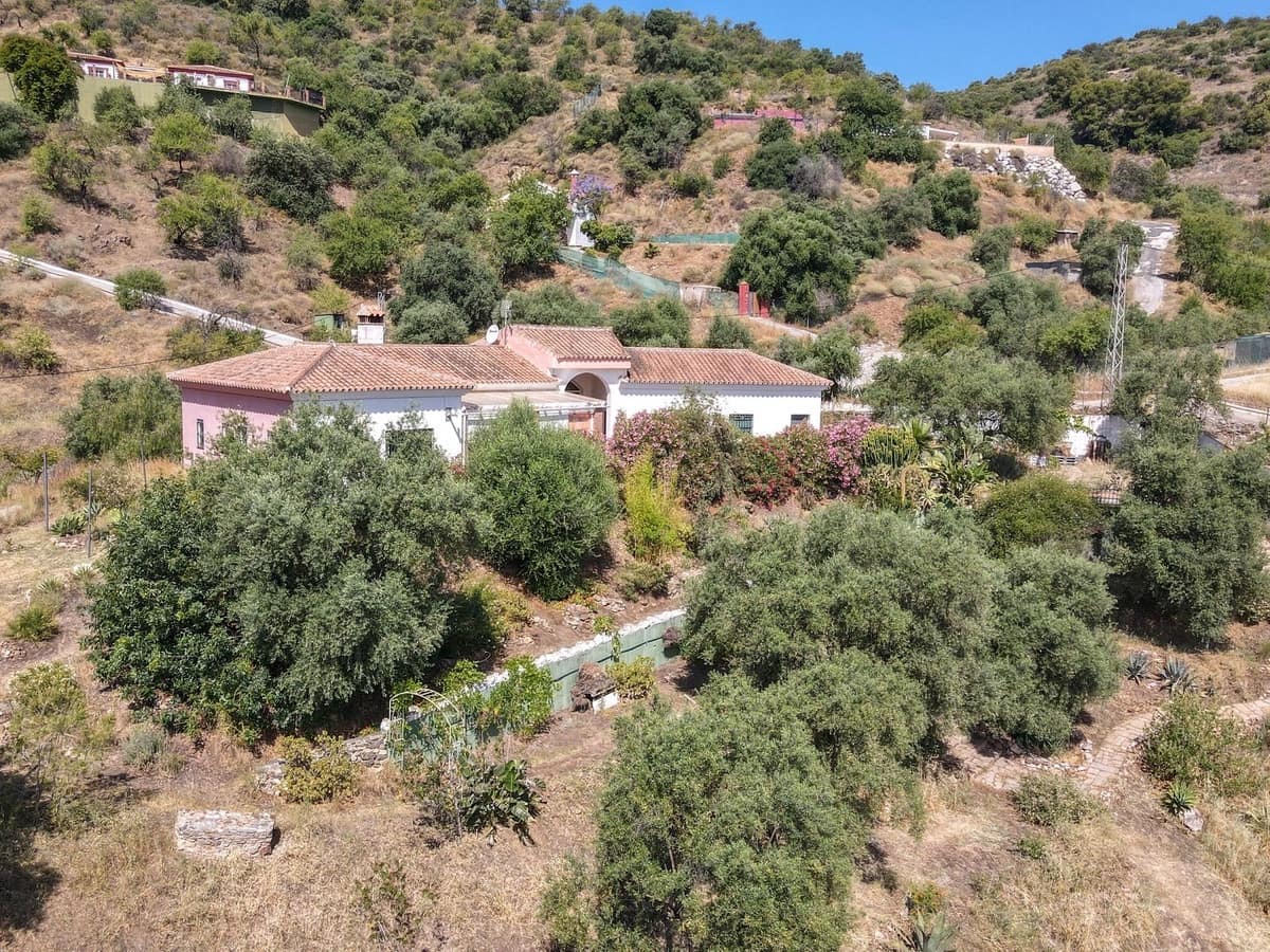 3 chambre Villa/Maison à vendre à Monda avec piscine garage - 478 000 € (Ref: 9890684)