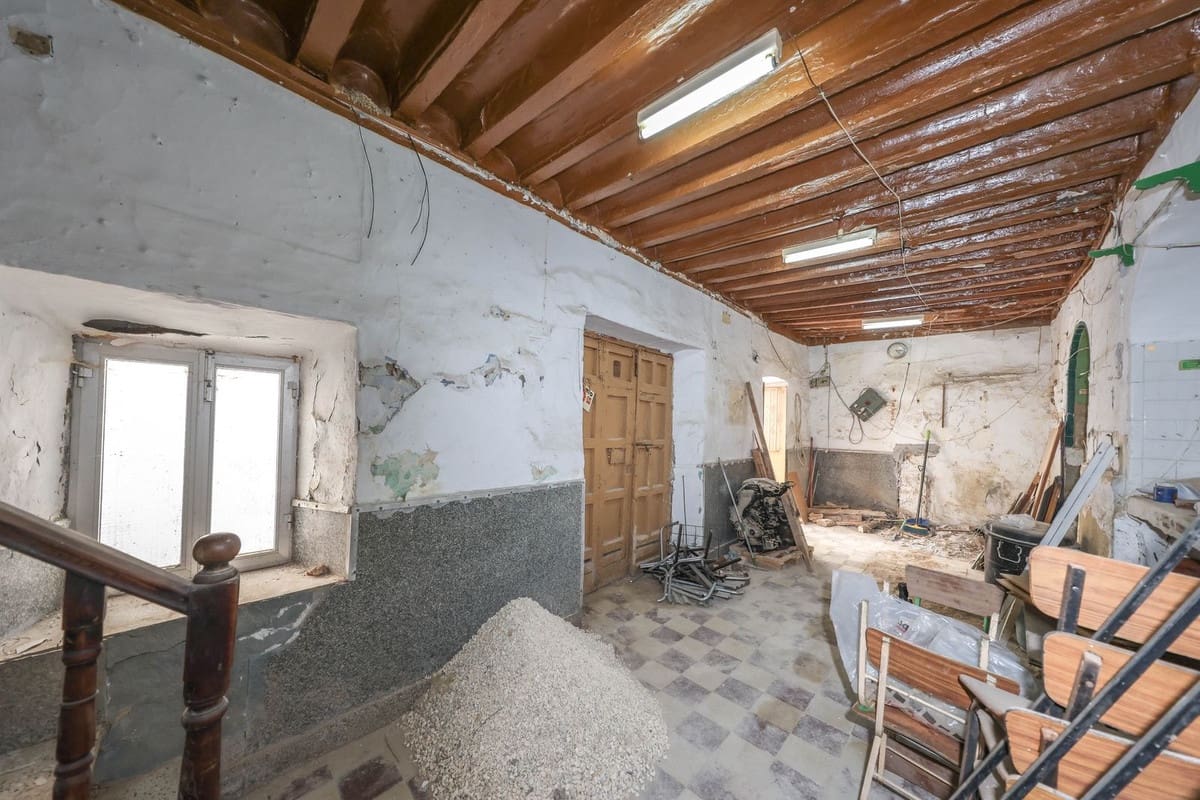 4 Zimmer Haus zu verkaufen in Casarabonela - 77.000 € (Ref: 9891232)