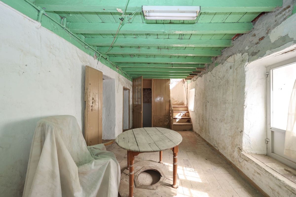 4 Zimmer Haus zu verkaufen in Casarabonela - 77.000 € (Ref: 9891232)