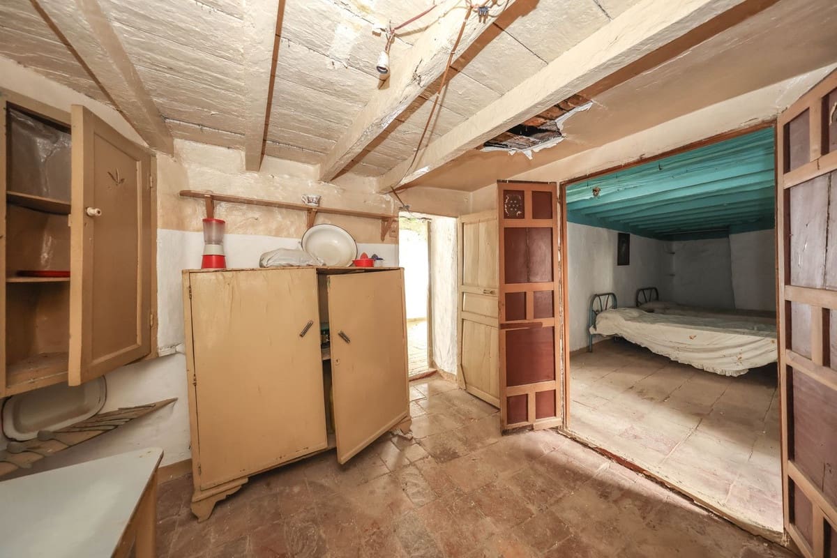 4 Zimmer Haus zu verkaufen in Casarabonela - 77.000 € (Ref: 9891232)