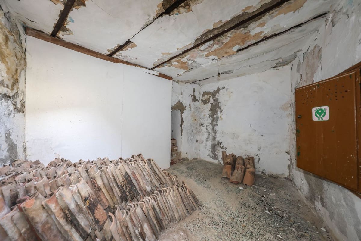 4 Zimmer Haus zu verkaufen in Casarabonela - 77.000 € (Ref: 9891232)