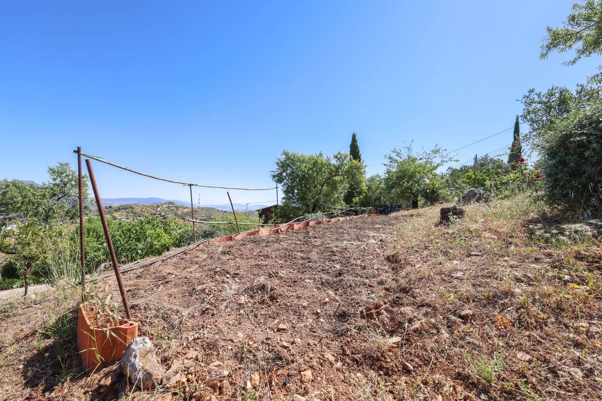 4 bedroom Villa for sale in Guaro with pool garage - € 2,075,000 (Ref: 9905091)