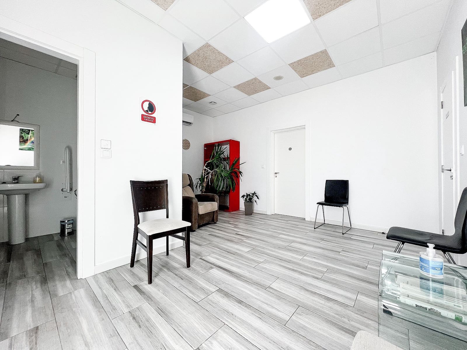 Casa de 3 habitaciones en Pinoso en venta con garaje - 235.000 € (Ref: 10006171)