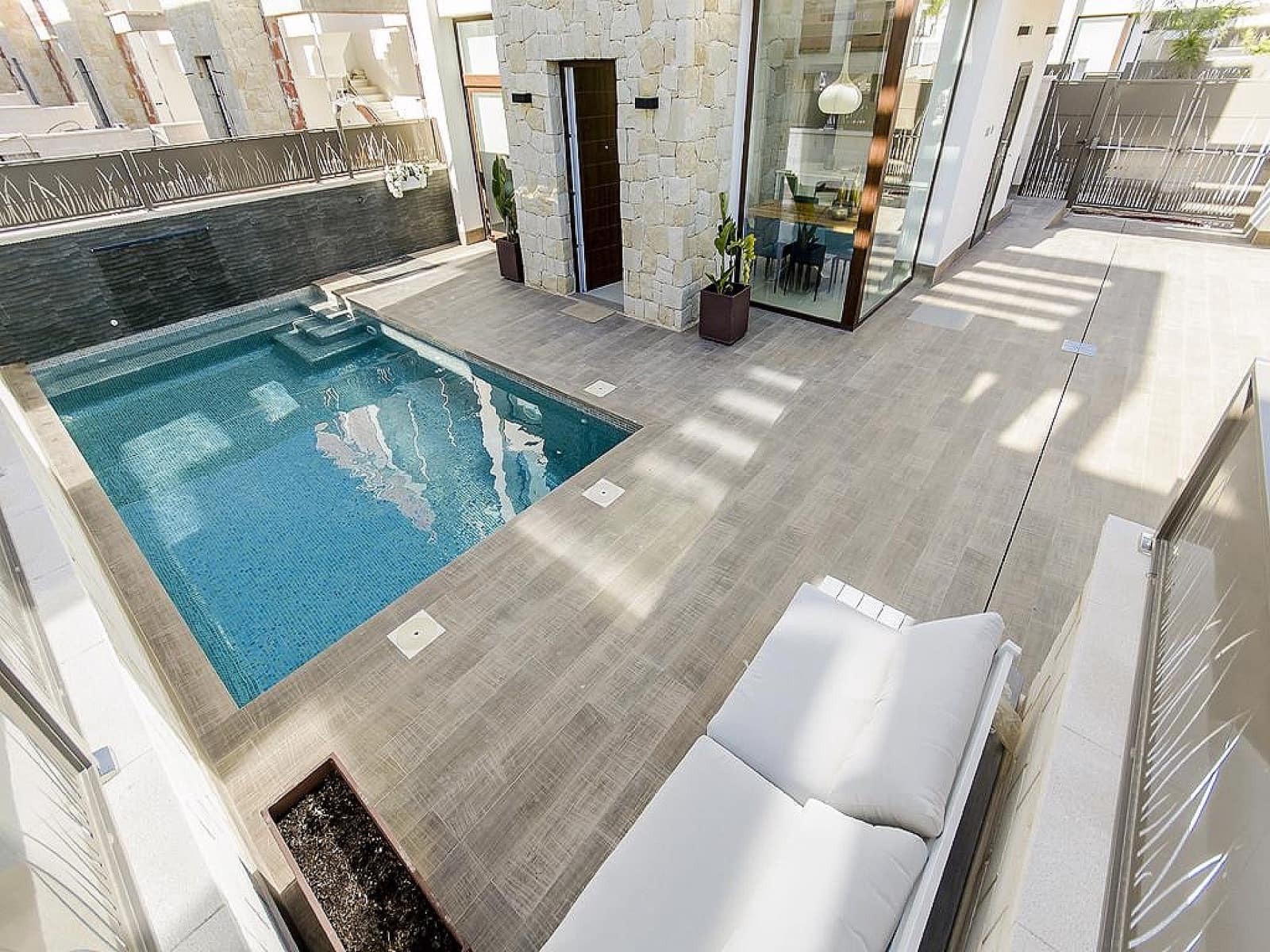 3 soverom Villa til salgs i Los Montesinos med svømmebasseng - € 485 000 (Ref: 10008252)