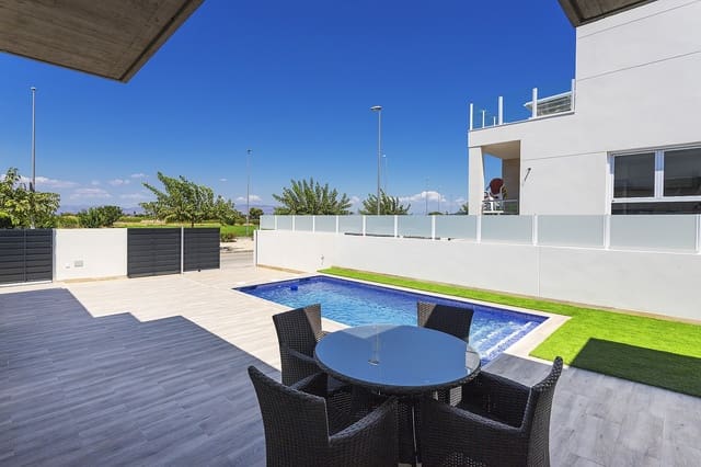 3 sovrum Villa till salu i Daya Nueva med pool - 331 000 € (Ref: 10008256)