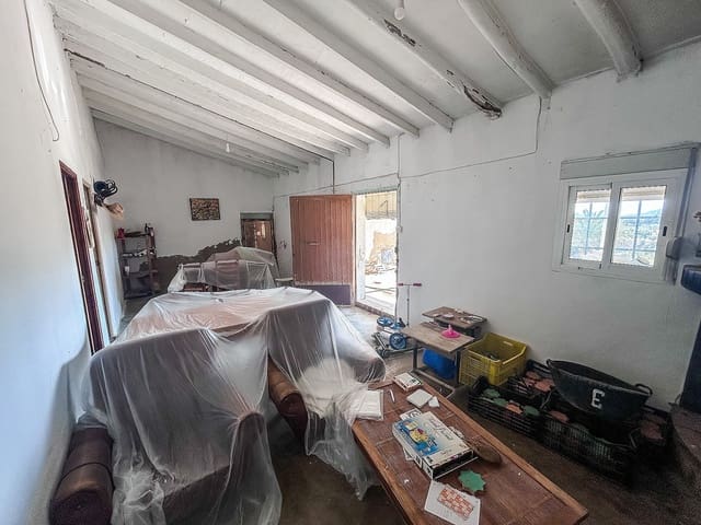 2 bedroom Finca/Country House for sale in Elda with garage - € 150,000 (Ref: 10008270)