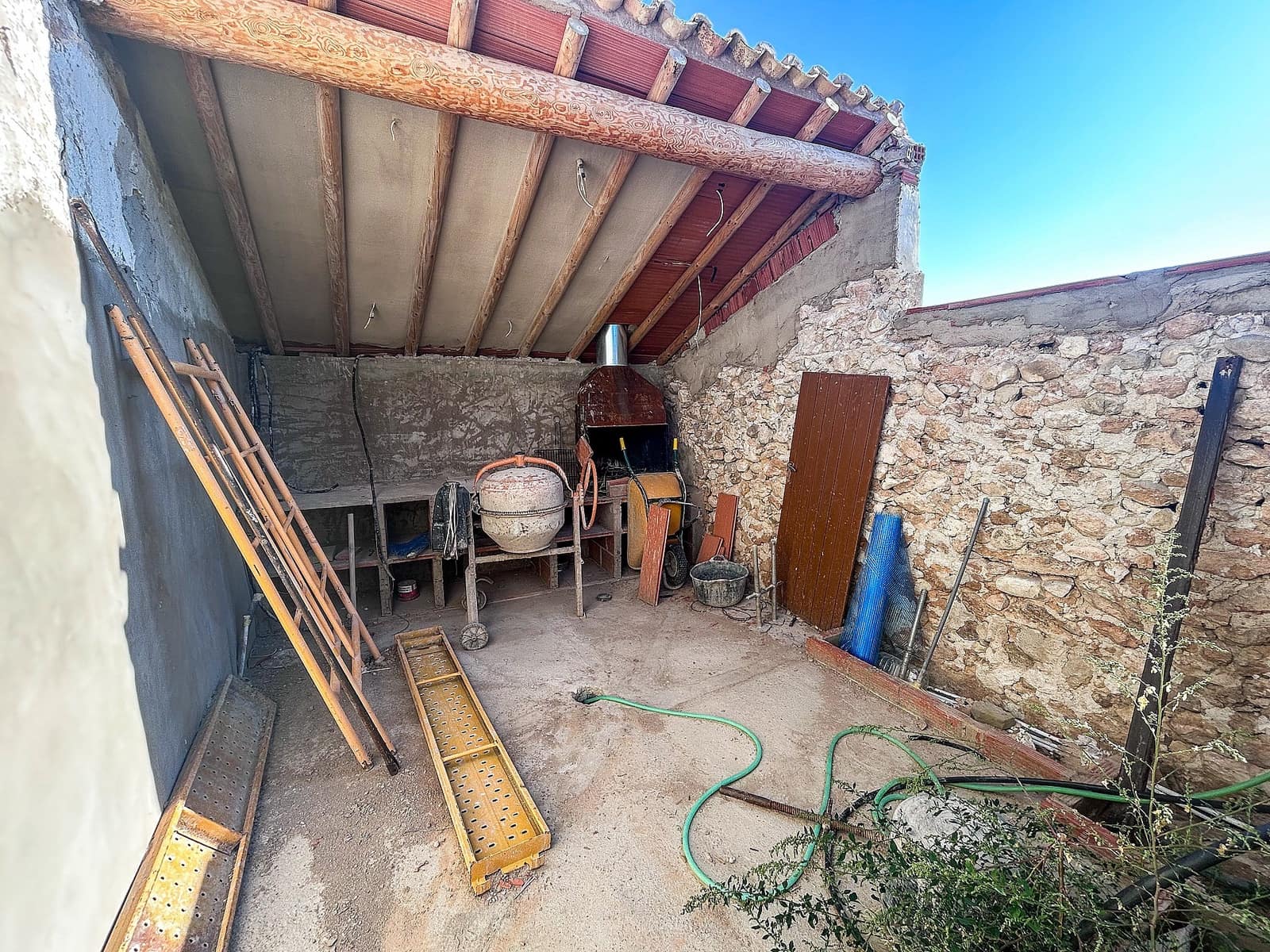 Finca/Casa Rural de 2 habitaciones en Elda en venta con garaje - 150.000 € (Ref: 10008270)