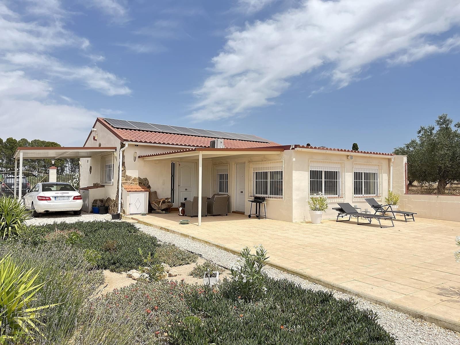 3 bedroom Finca/Country House for sale in Villena with garage - € 229,000 (Ref: 10008275)