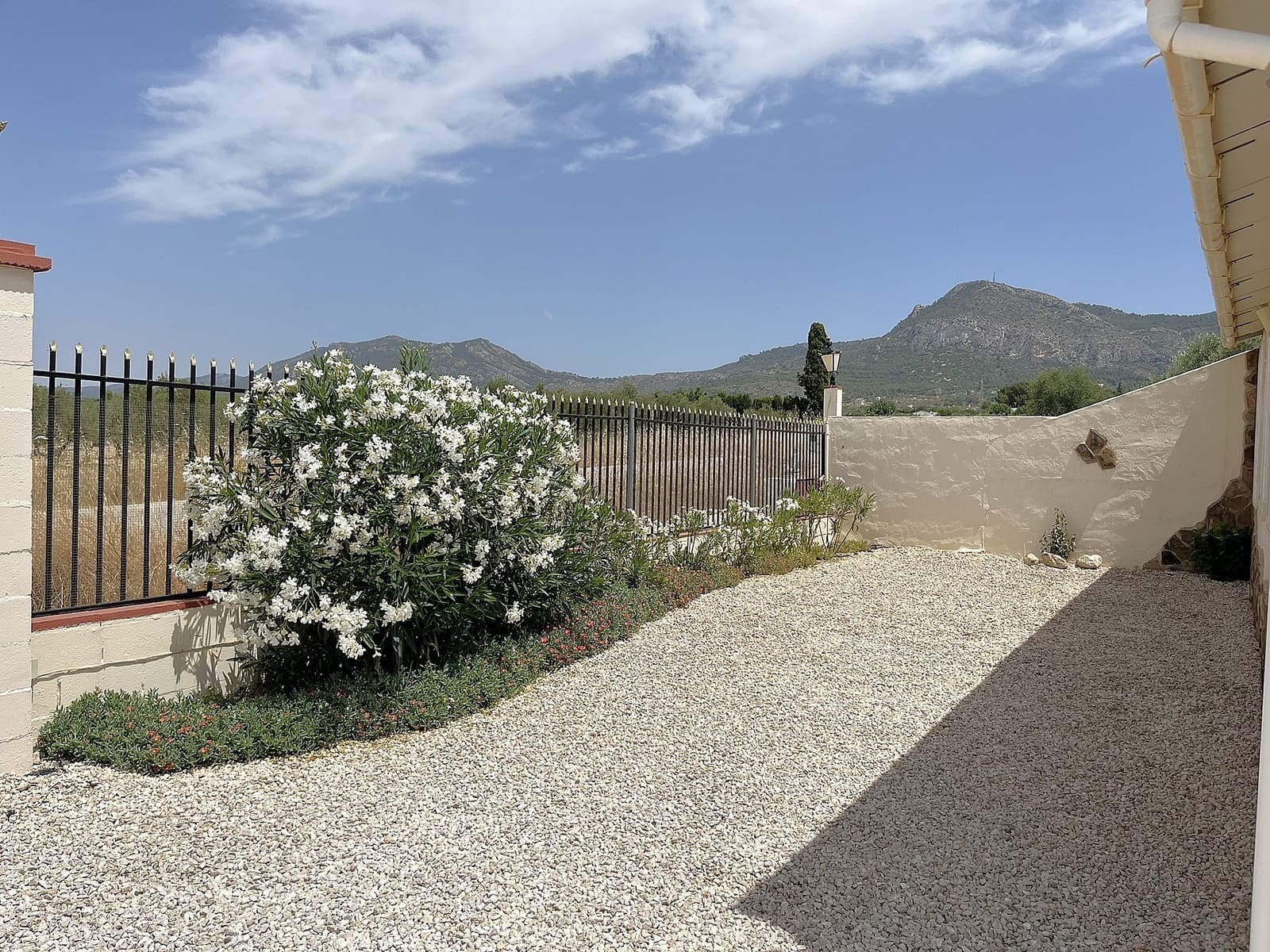 3 bedroom Finca/Country House for sale in Villena with garage - € 229,000 (Ref: 10008275)