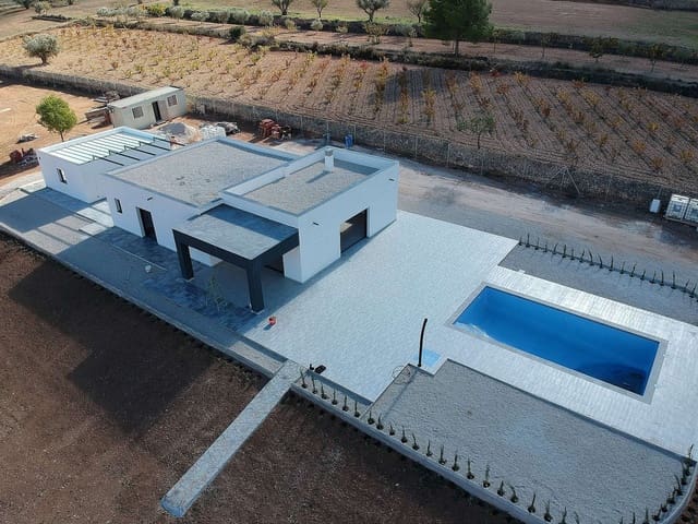 3 camera da letto Villa in vendita in Pinoso con piscina garage - 385.000 € (Rif: 10020103)