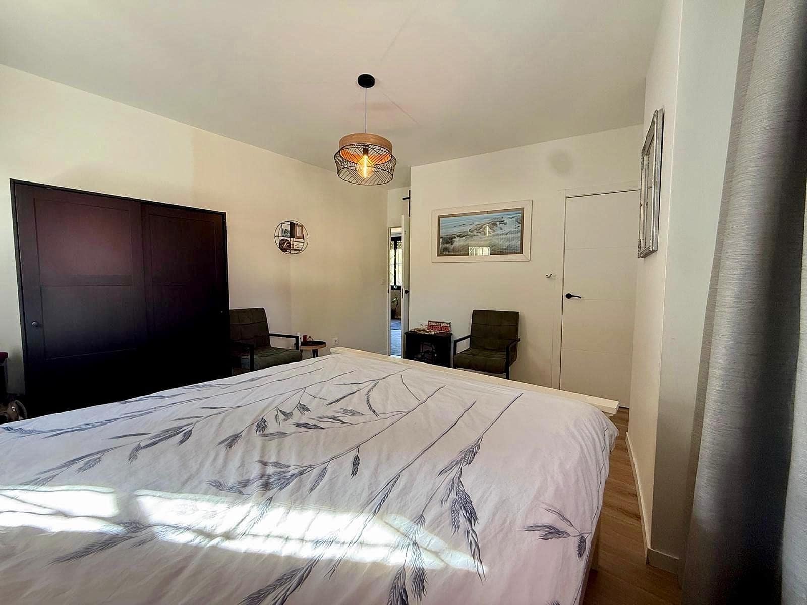 5 sypialnia Willa na sprzedaż w Encebras z garażem - 245 000 € (Ref: 10023531)