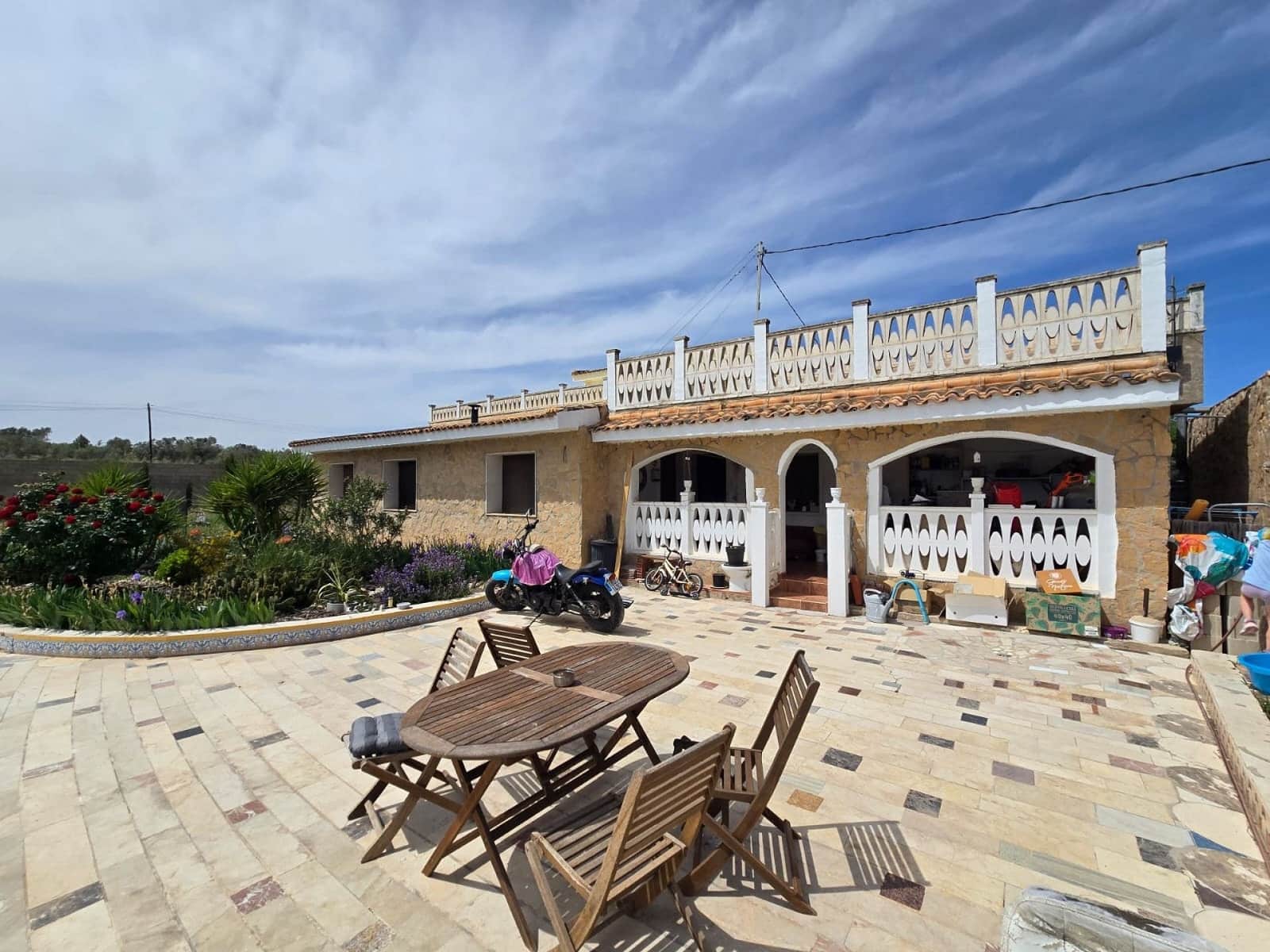 6 Zimmer Villa zu verkaufen in Sax mit Pool - 275.000 € (Ref: 10025063)