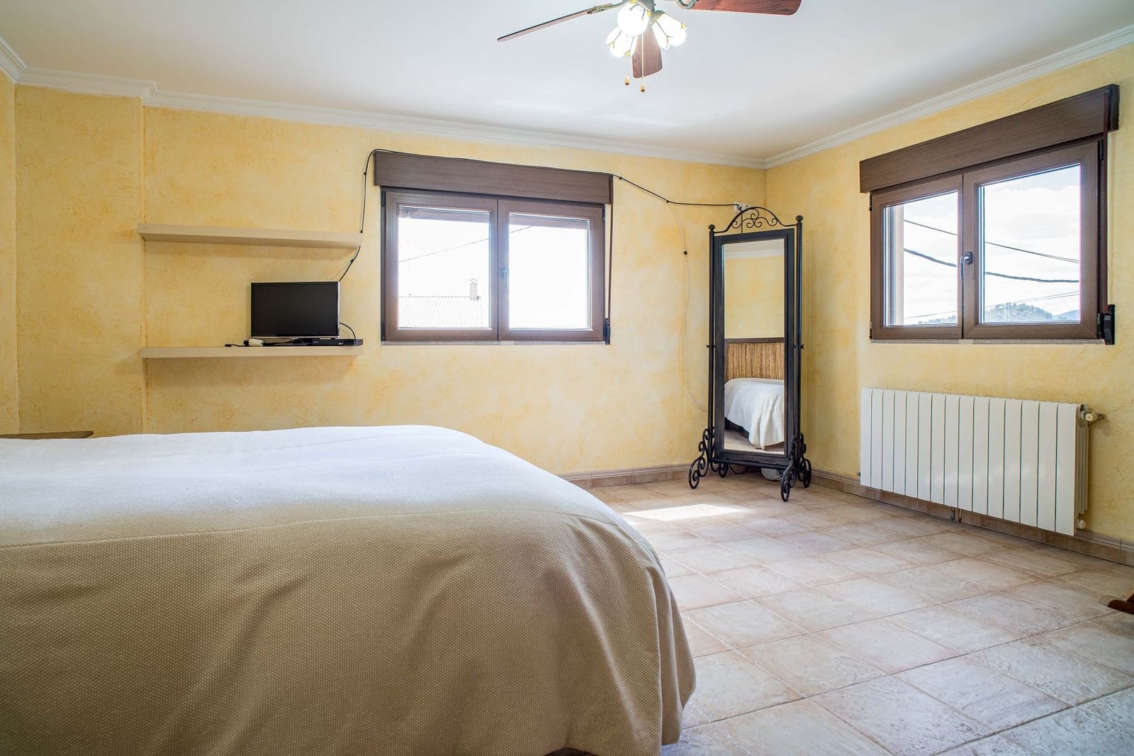 4 quarto Casa em Banda para venda em Pinoso - 250 000 € (Ref: 10025064)