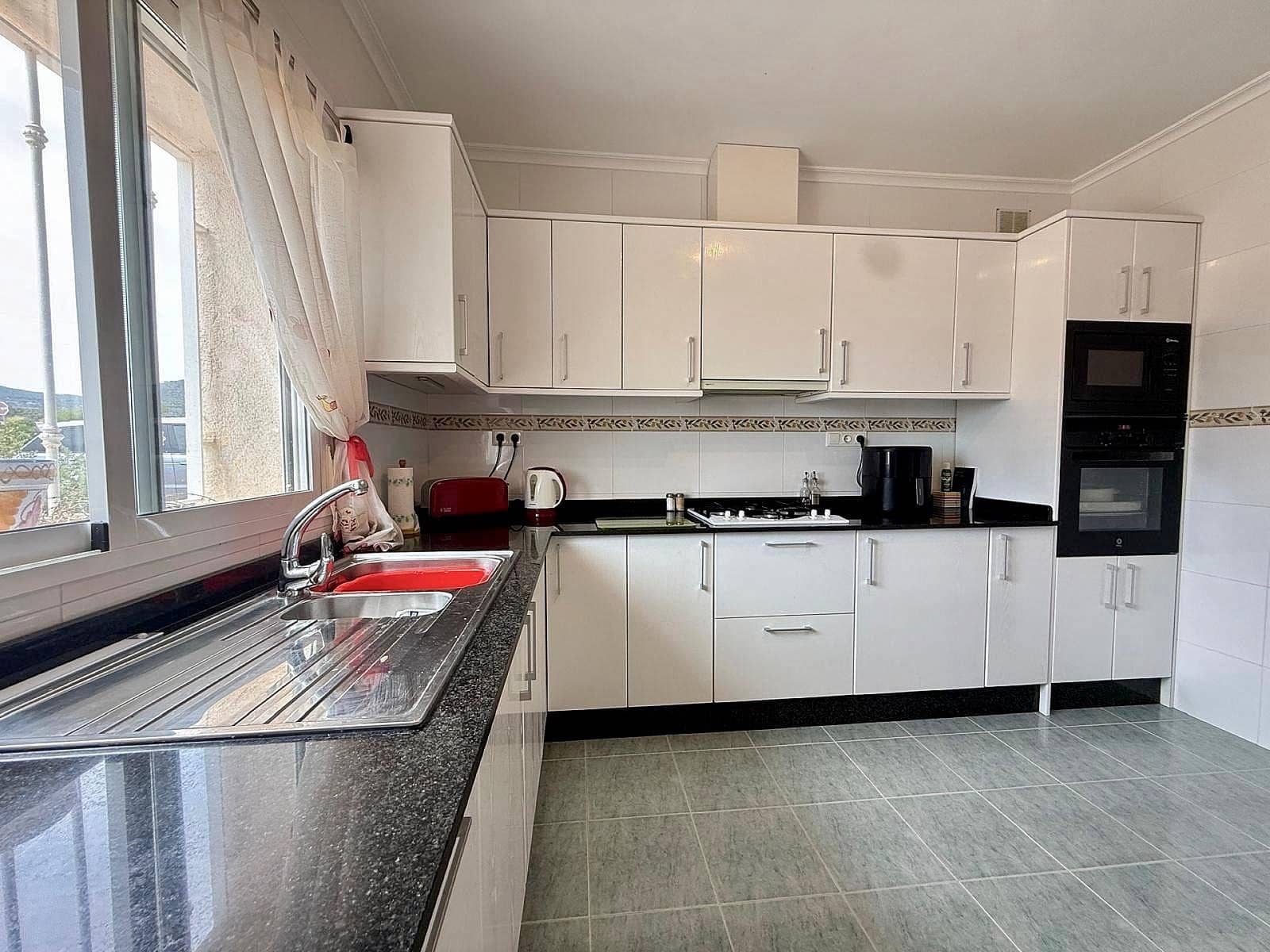 3 slaapkamer Villa te koop in Pinoso met zwembad garage - € 299.995 (Ref: 10026698)