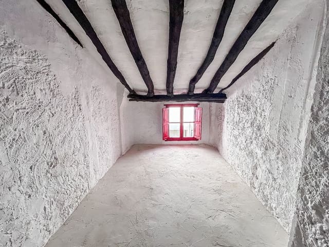 4 chambre Maison de Ville à vendre à Onil - 90 000 € (Ref: 10029979)