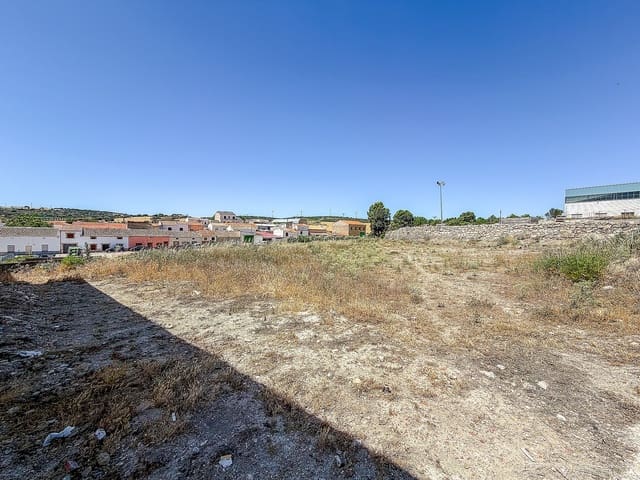 Landgrundstück zu verkaufen in Lezuza - 175.000 € (Ref: 10029984)
