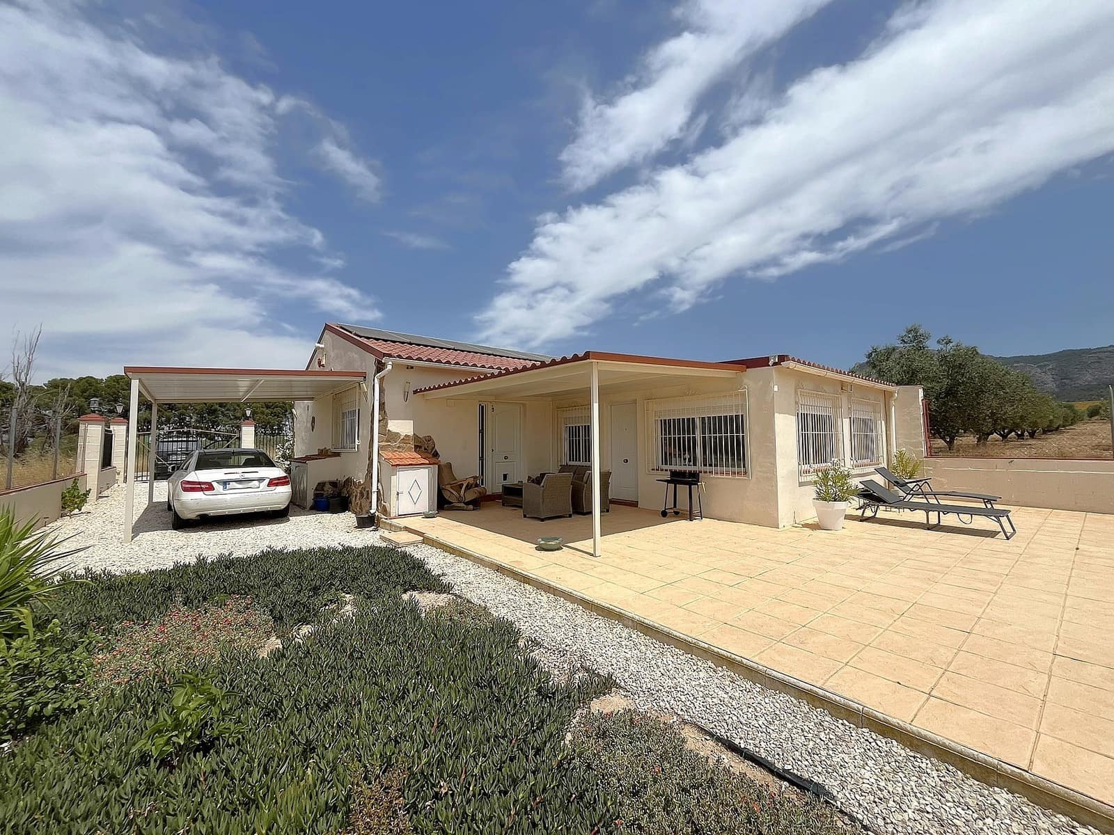 3 sovrum Finca/Hus på landet till salu i Villena med garage - 229 000 € (Ref: 10029985)