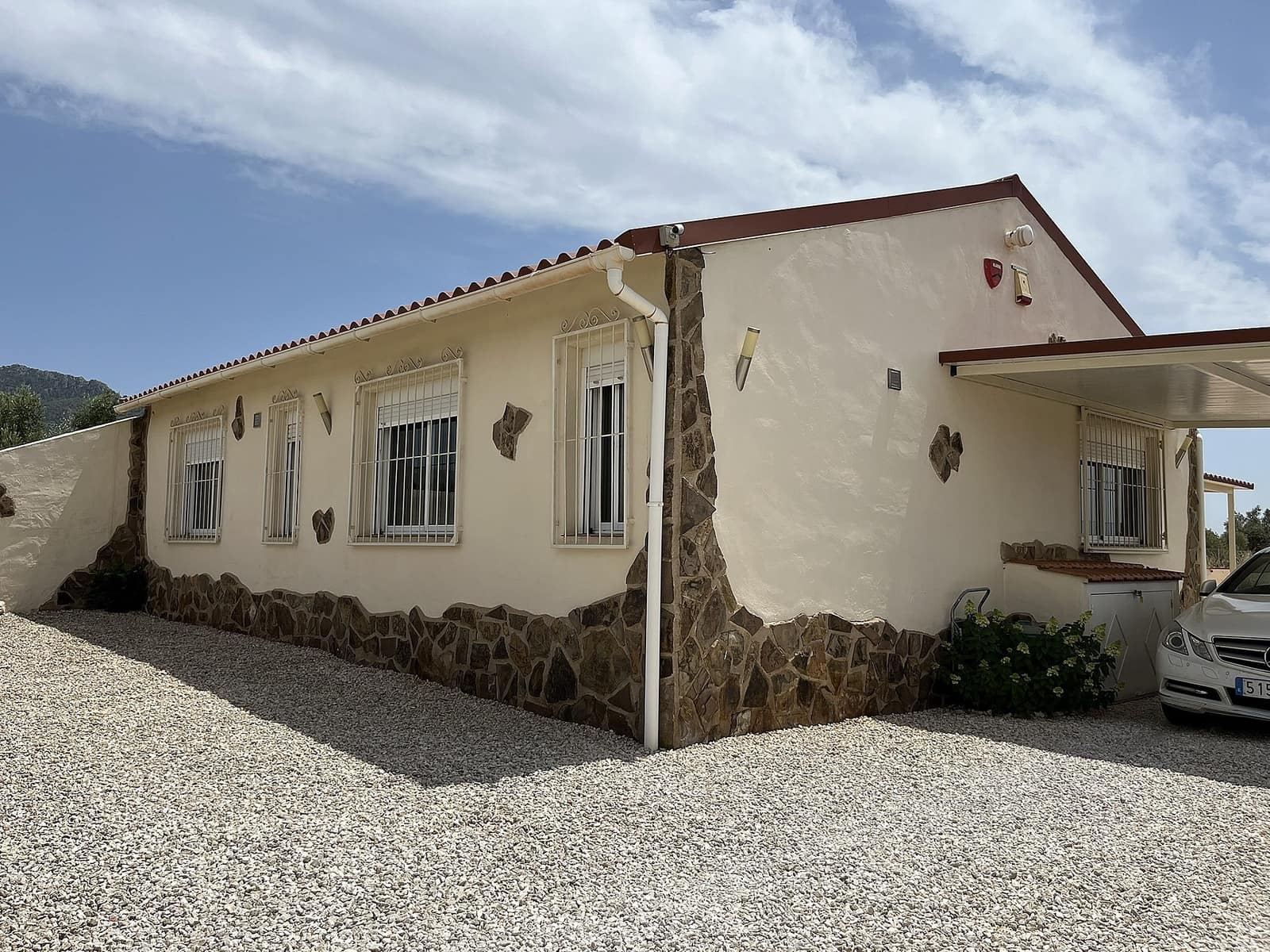 3 sovrum Finca/Hus på landet till salu i Villena med garage - 229 000 € (Ref: 10029985)