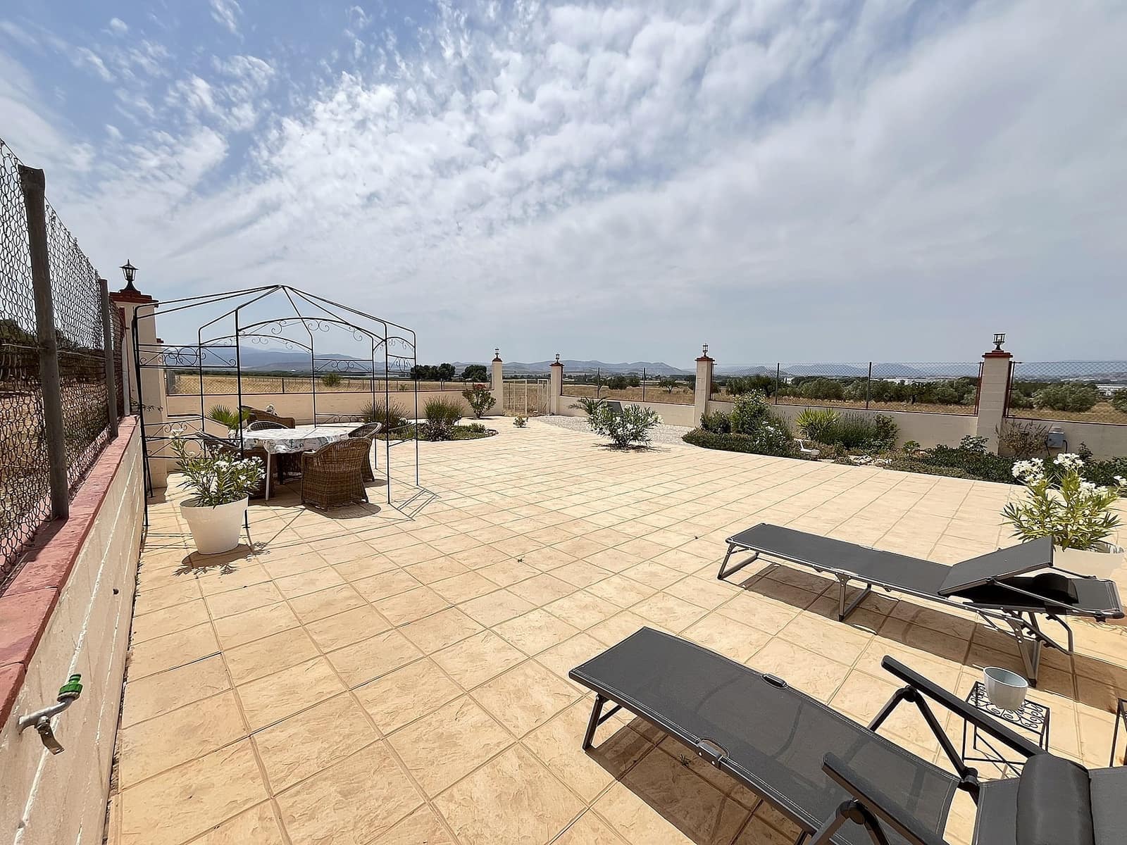 3 sovrum Finca/Hus på landet till salu i Villena med garage - 229 000 € (Ref: 10029985)