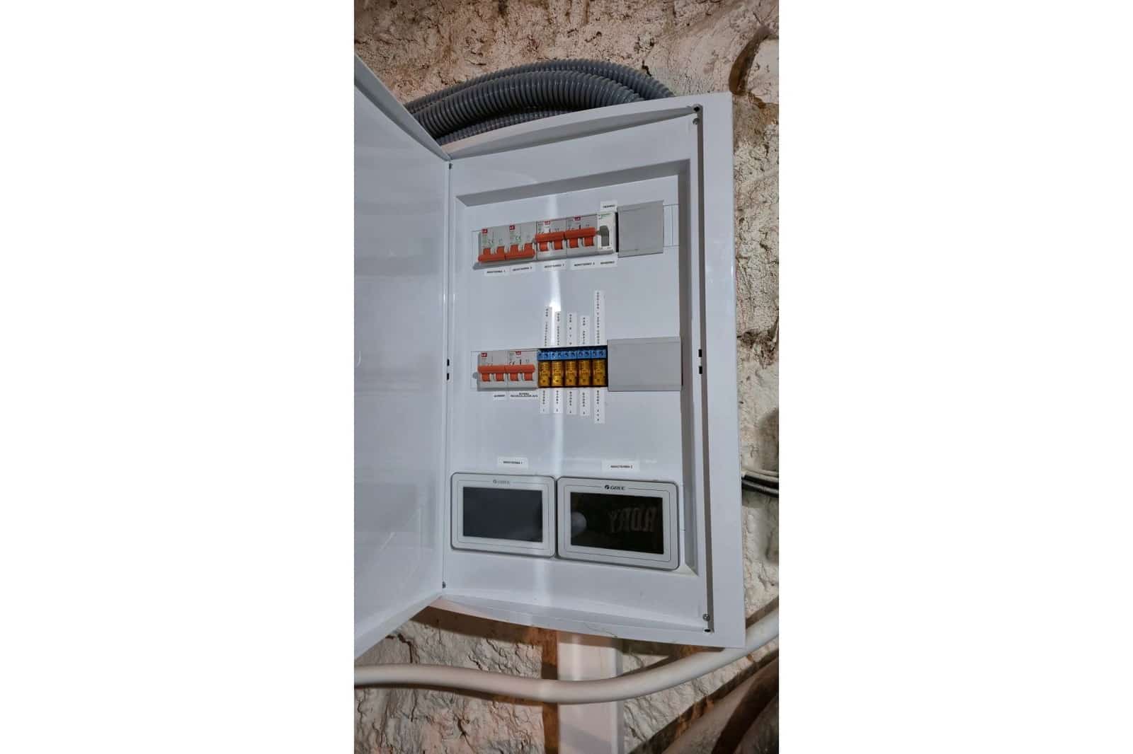 5 camera da letto Commerciale in vendita in Almansa con piscina garage - 749.000 € (Rif: 10031418)