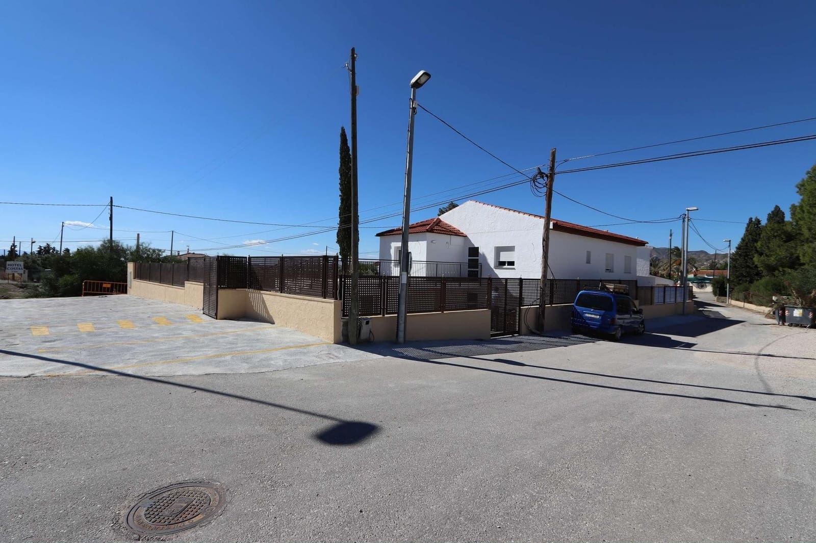 11 slaapkamer Commercieel te koop in Fortuna met zwembad garage - € 360.000 (Ref: 10037806)