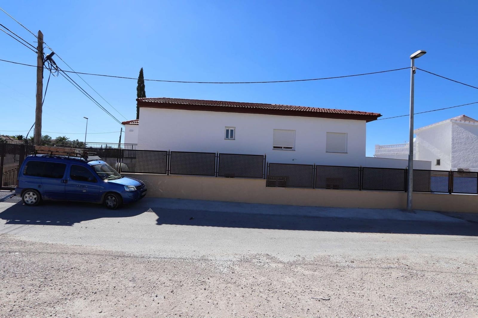11 slaapkamer Commercieel te koop in Fortuna met zwembad garage - € 360.000 (Ref: 10037806)