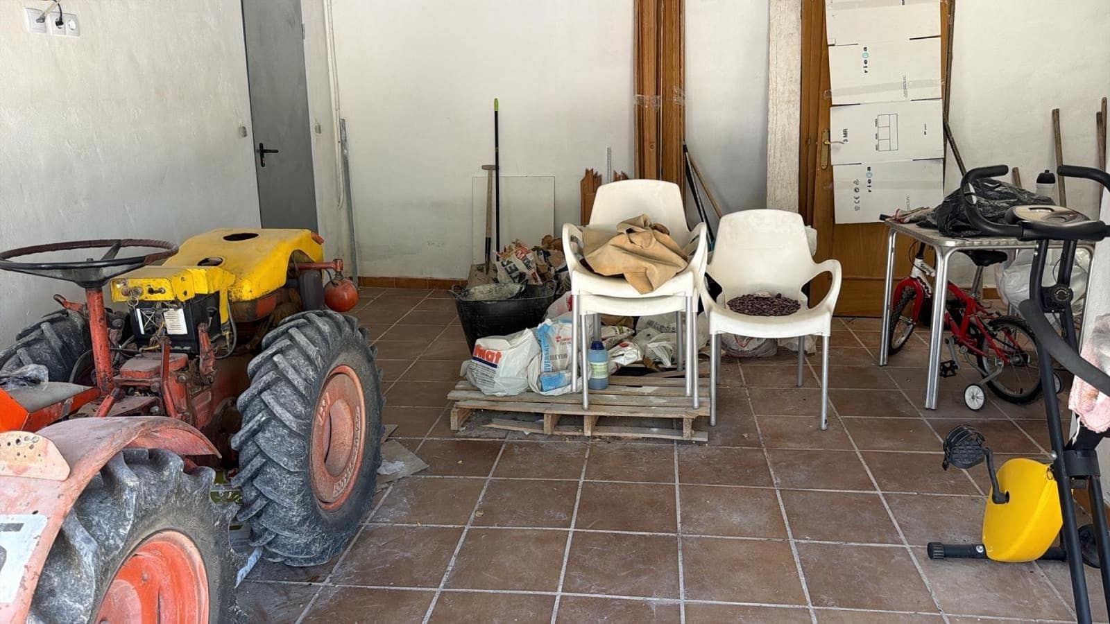 4 bedroom Finca/Country House for sale in Pinoso with pool garage - € 184,900 (Ref: 10046784)
