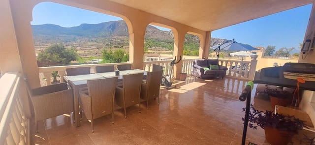 3 sovrum Villa till salu i La Romana med pool garage - 289 999 € (Ref: 10049900)
