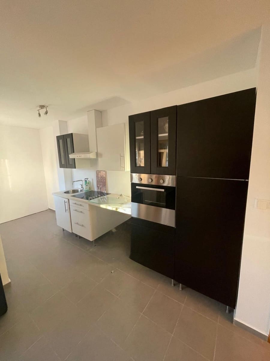 6 bedroom Villa for sale in Encebras with pool - € 649,995 (Ref: 10049901)