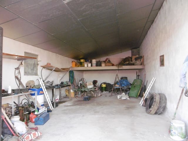 3 slaapkamer Finca/Landhuis te koop in Yecla met garage - € 46.000 (Ref: 10061216)