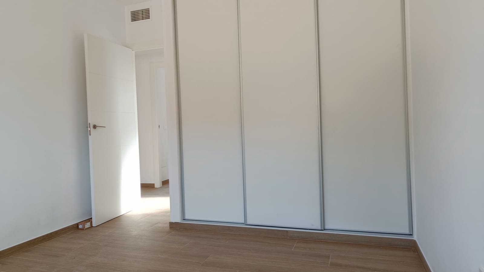 3 slaapkamer Villa te koop in Jumilla met zwembad garage - € 387.000 (Ref: 10066980)