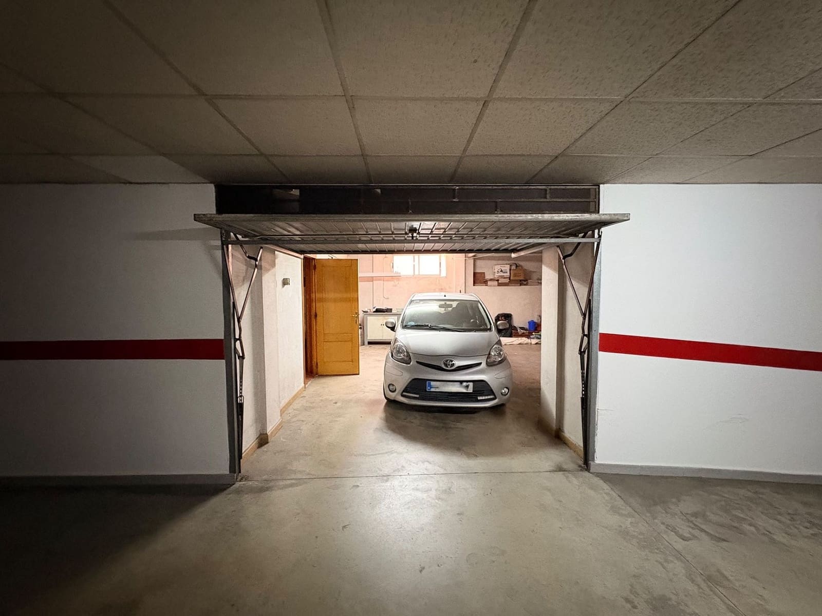 4 slaapkamer Halfvrijstaande villa te koop in Petrel / Petrer met garage - € 259.995 (Ref: 10077567)