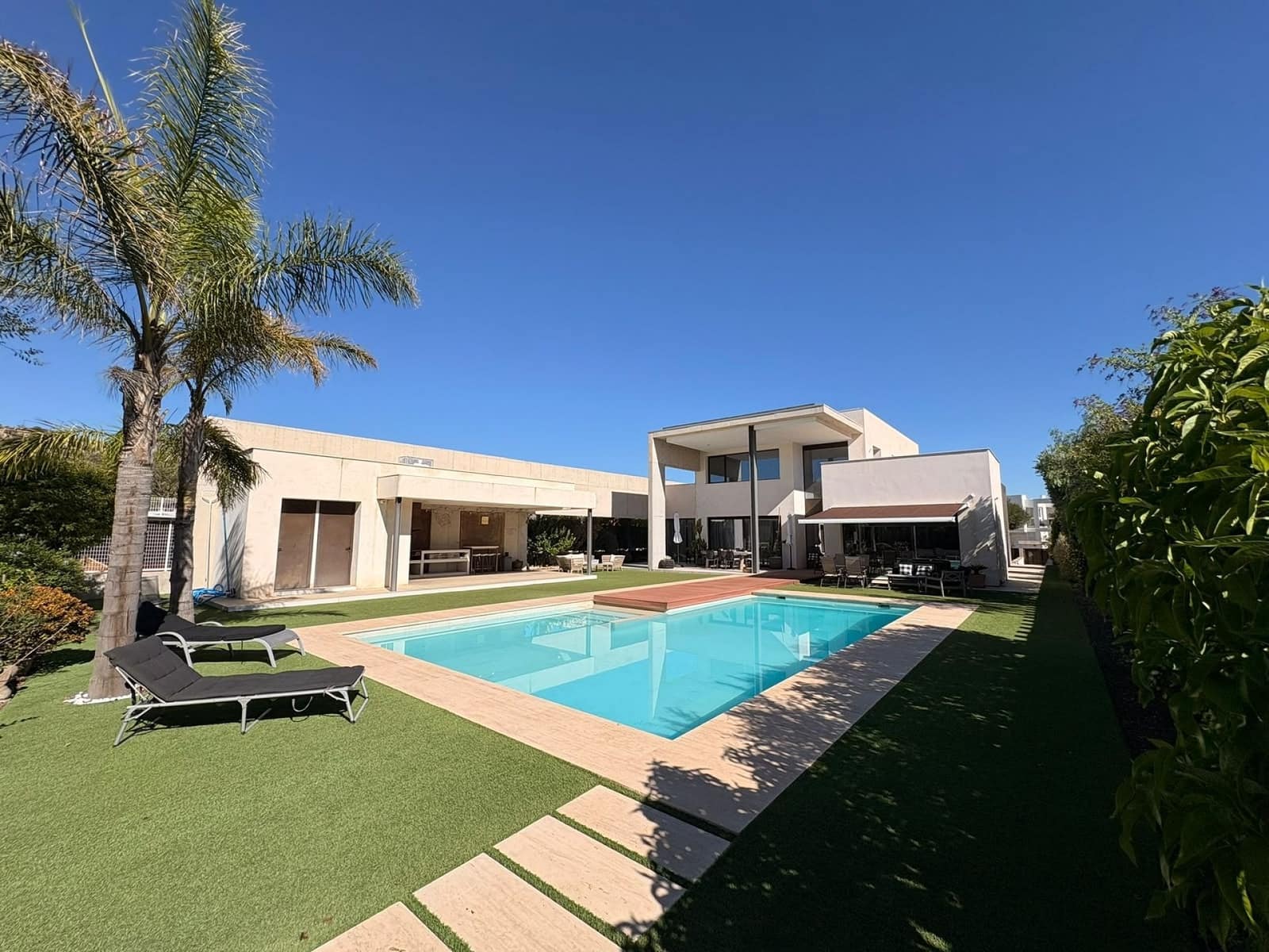 4 sovrum Villa till salu i Petrel / Petrer med pool - 799 995 € (Ref: 10085443)