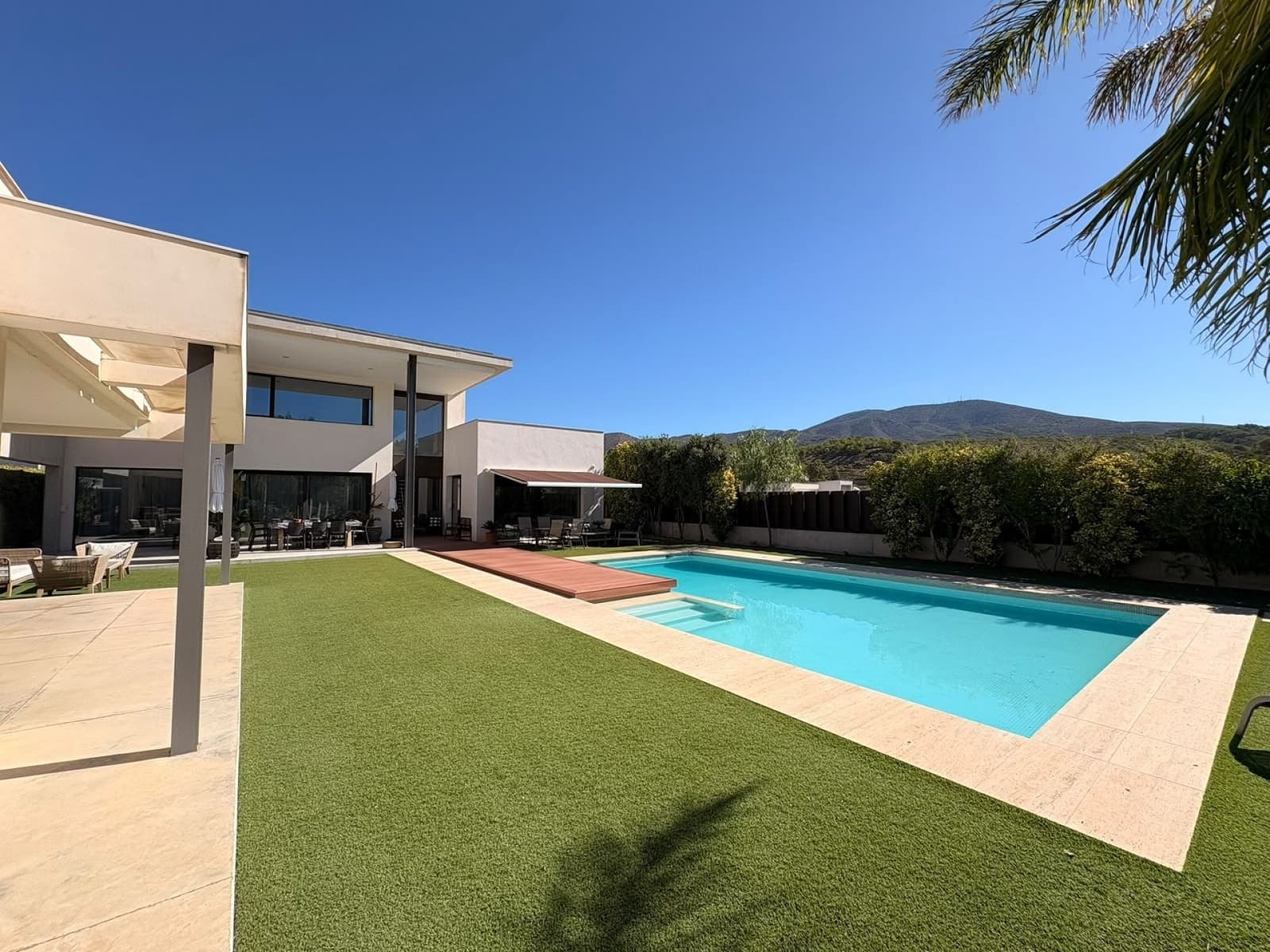 4 sovrum Villa till salu i Petrel / Petrer med pool - 799 995 € (Ref: 10085443)