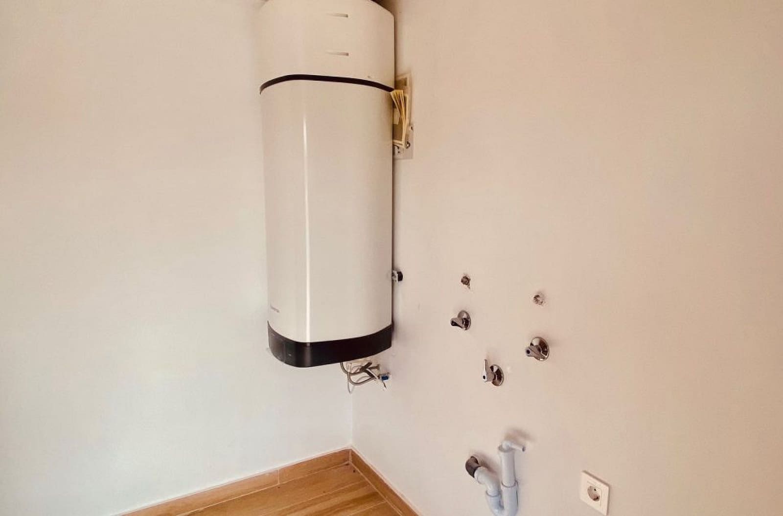 3 camera da letto Villa in vendita in Macisvenda con piscina garage - 384.950 € (Rif: 10085444)