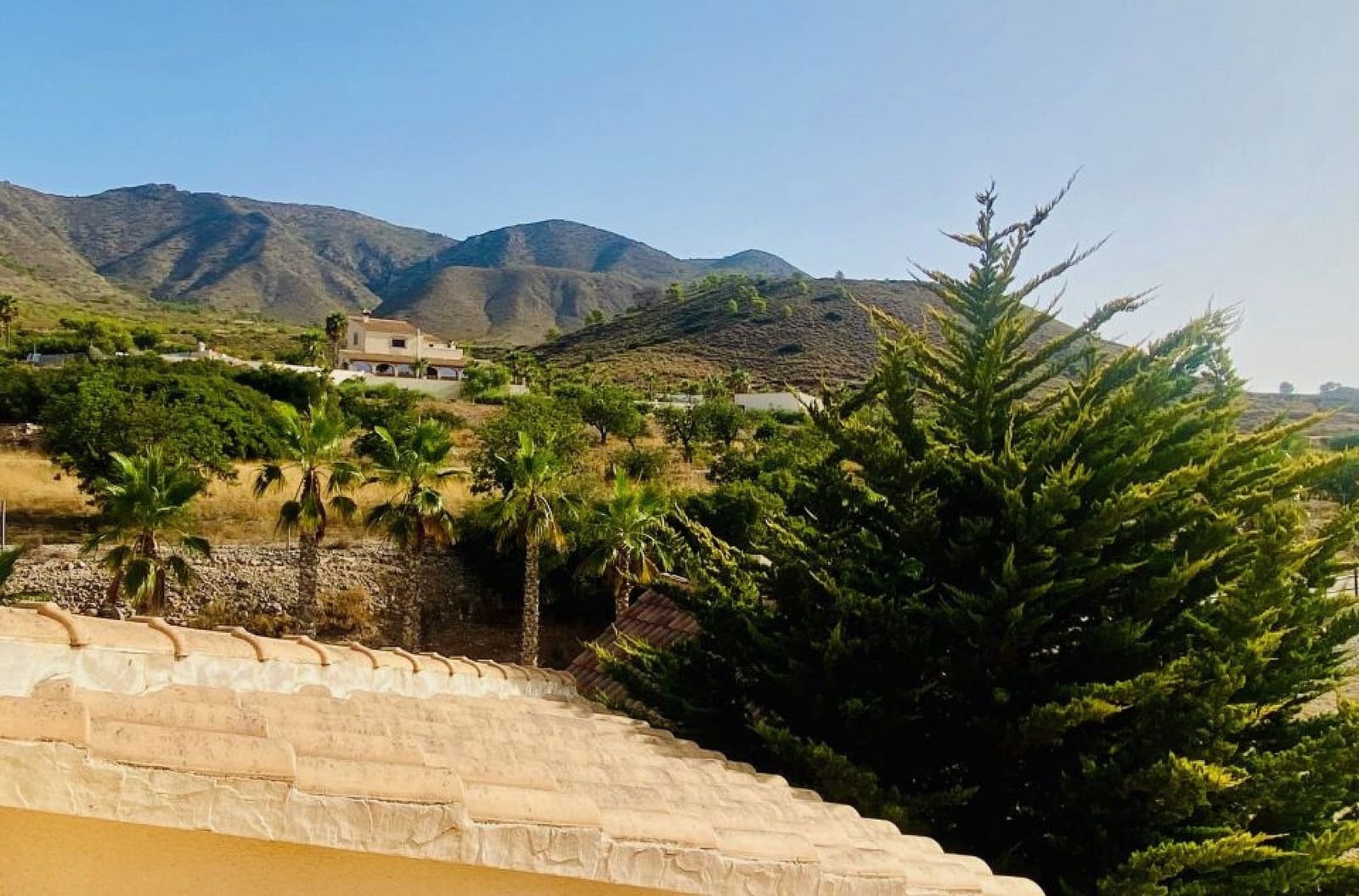Chalet de 4 habitaciones en La Canalosa en venta con piscina garaje - 545.000 € (Ref: 10085445)