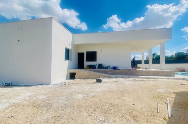 3 makuuhuone Huvila myytävänä paikassa Abanilla mukana uima-altaan - 359 950 € (Ref: 10085447)