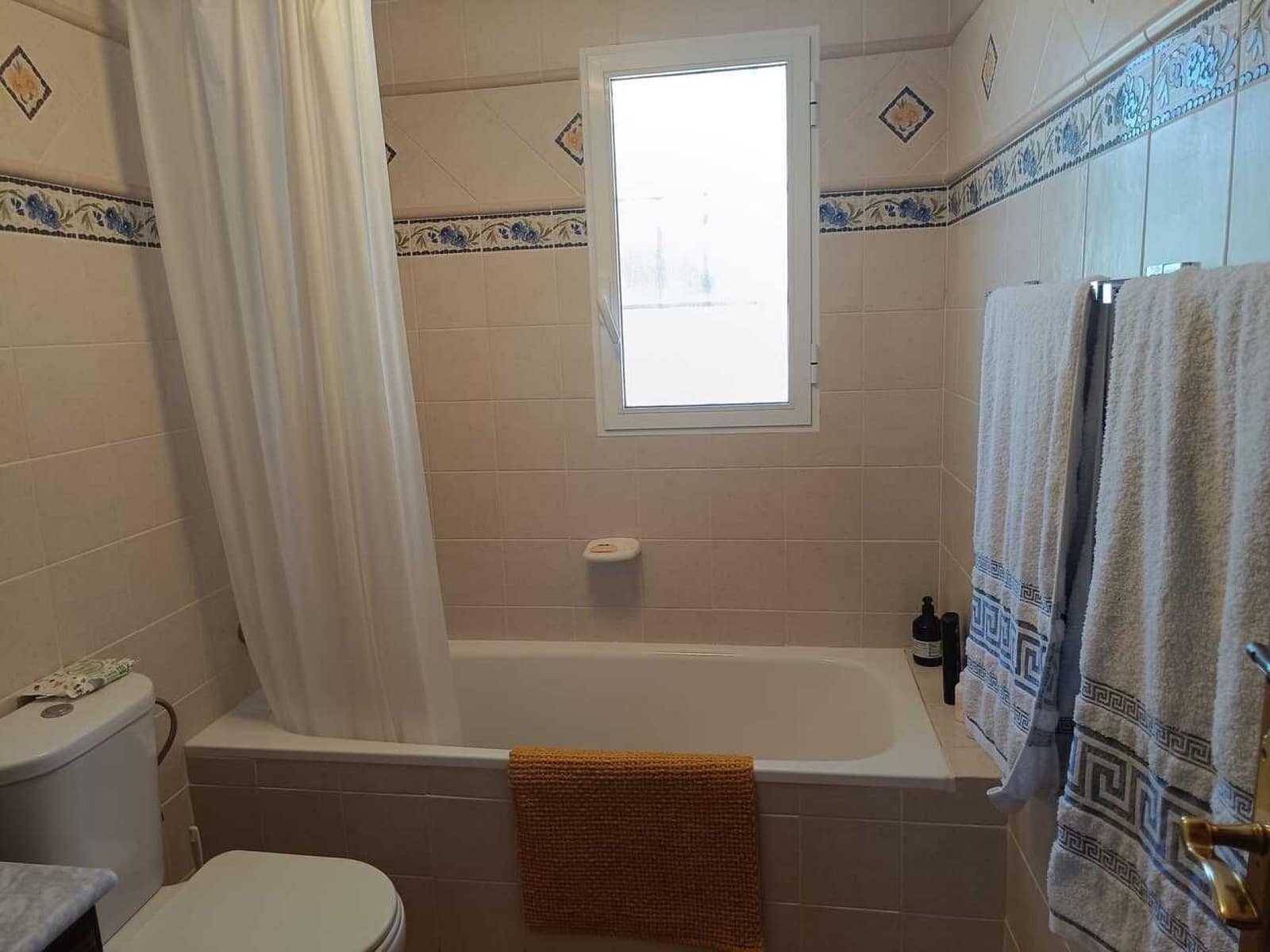 3 sypialnia Willa na sprzedaż w Fortuna z basenem garażem - 264 950 € (Ref: 10088807)