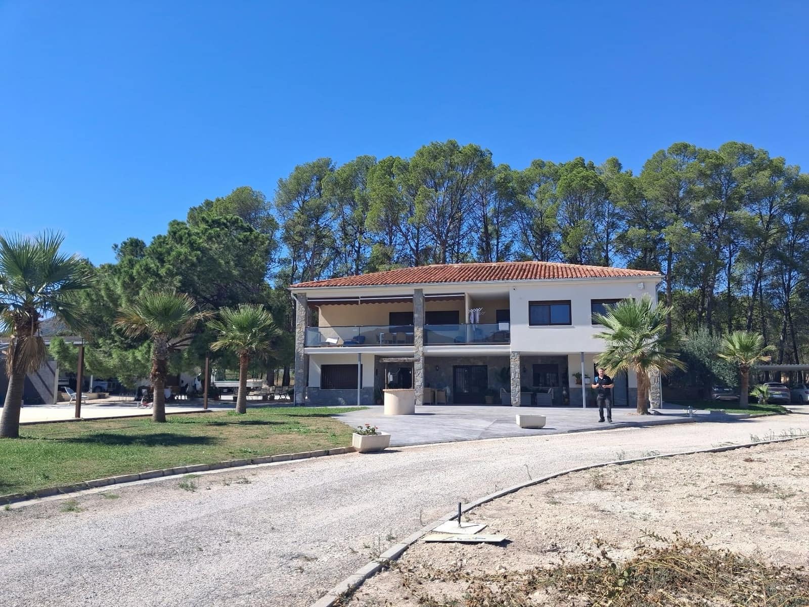 7 quarto Moradia para venda em Sax com piscina garagem - 599 000 € (Ref: 10123371)