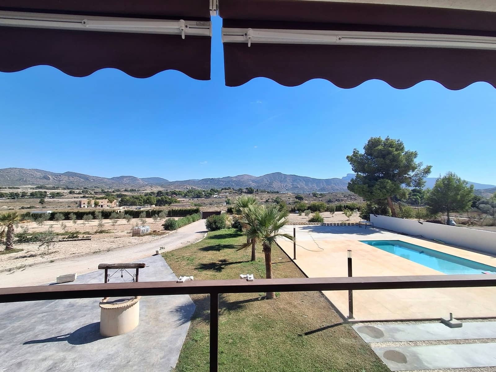 7 quarto Moradia para venda em Sax com piscina garagem - 599 000 € (Ref: 10123371)