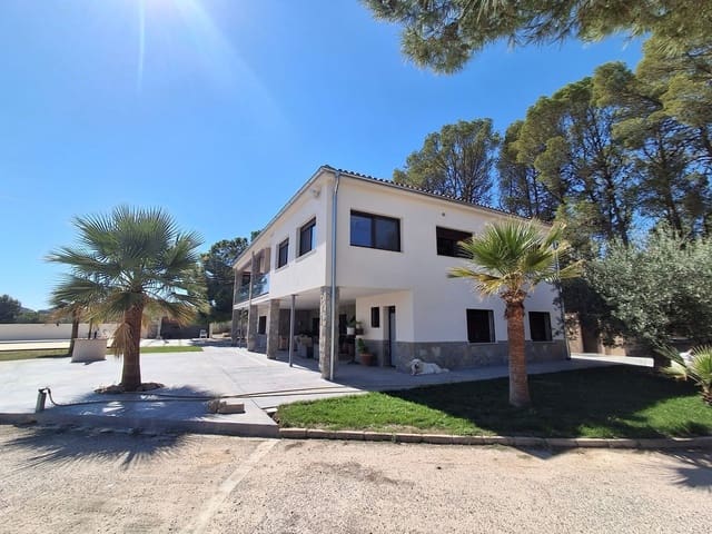 7 quarto Moradia para venda em Sax com piscina garagem - 599 000 € (Ref: 10123371)