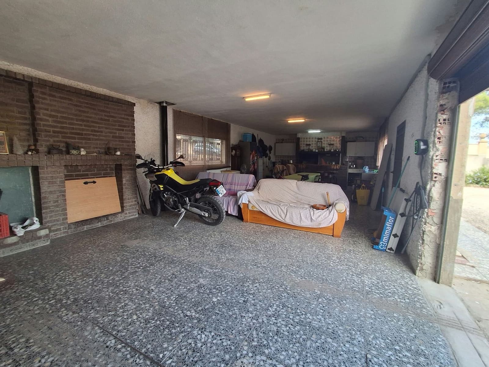 7 quarto Moradia para venda em Sax com piscina garagem - 599 000 € (Ref: 10123371)