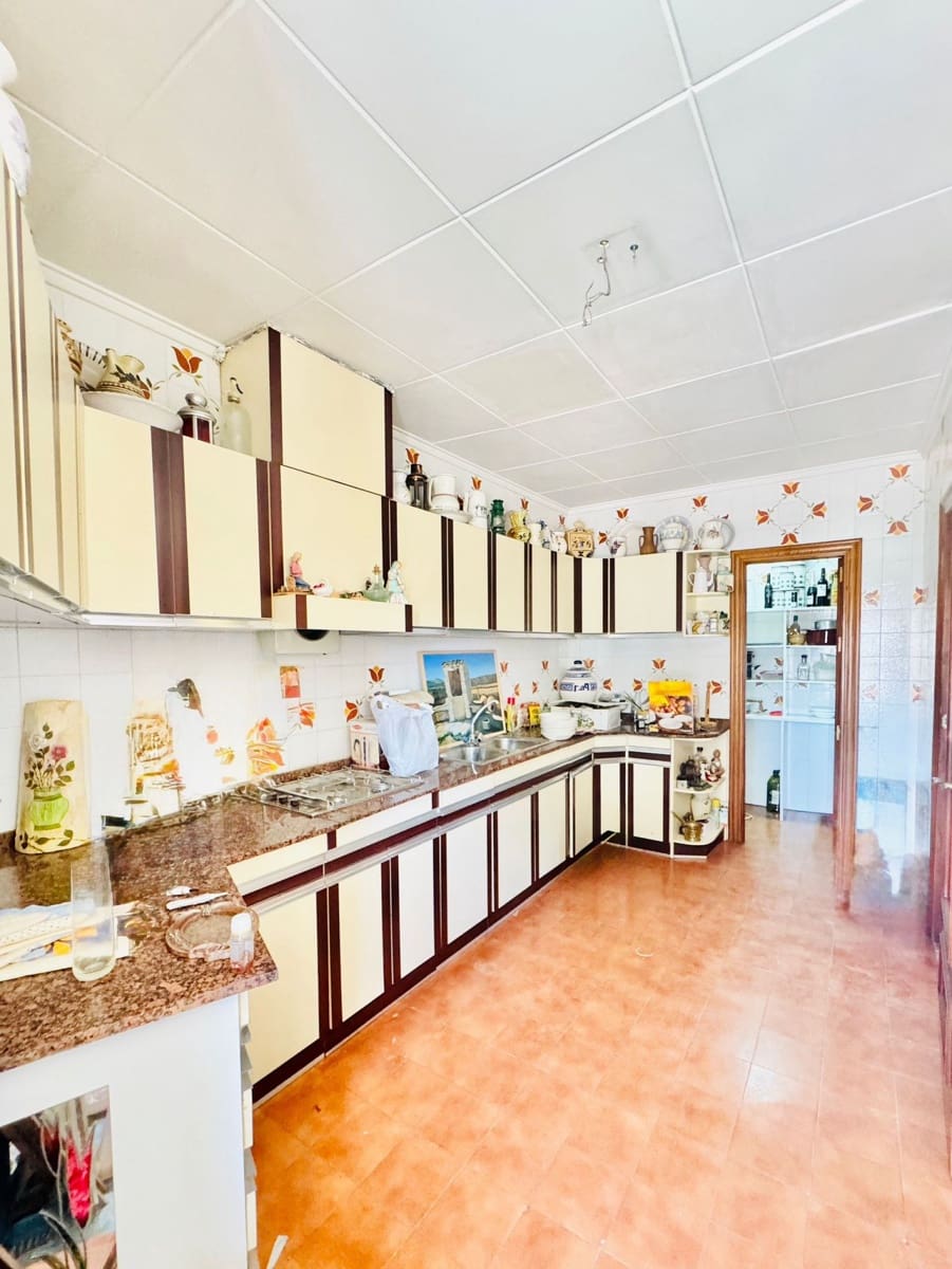 10 camera da letto Casa in vendita in Pinoso con garage - 350.000 € (Rif: 10123372)