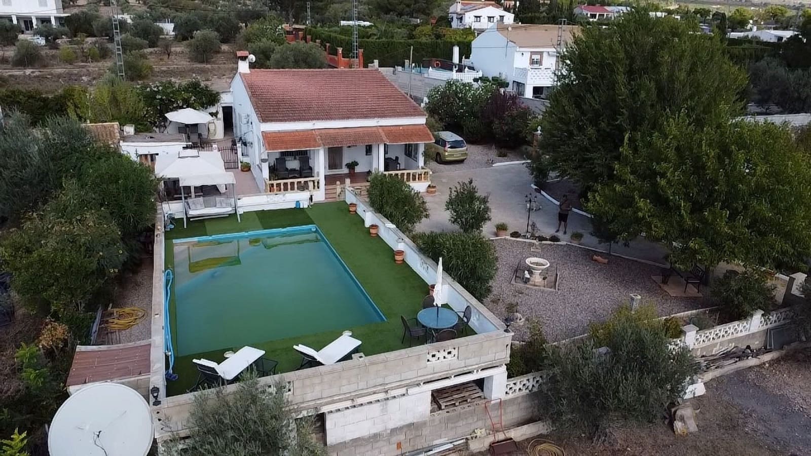 3 chambre Villa/Maison à vendre à Caudete avec piscine garage - 260 000 € (Ref: 10131116)