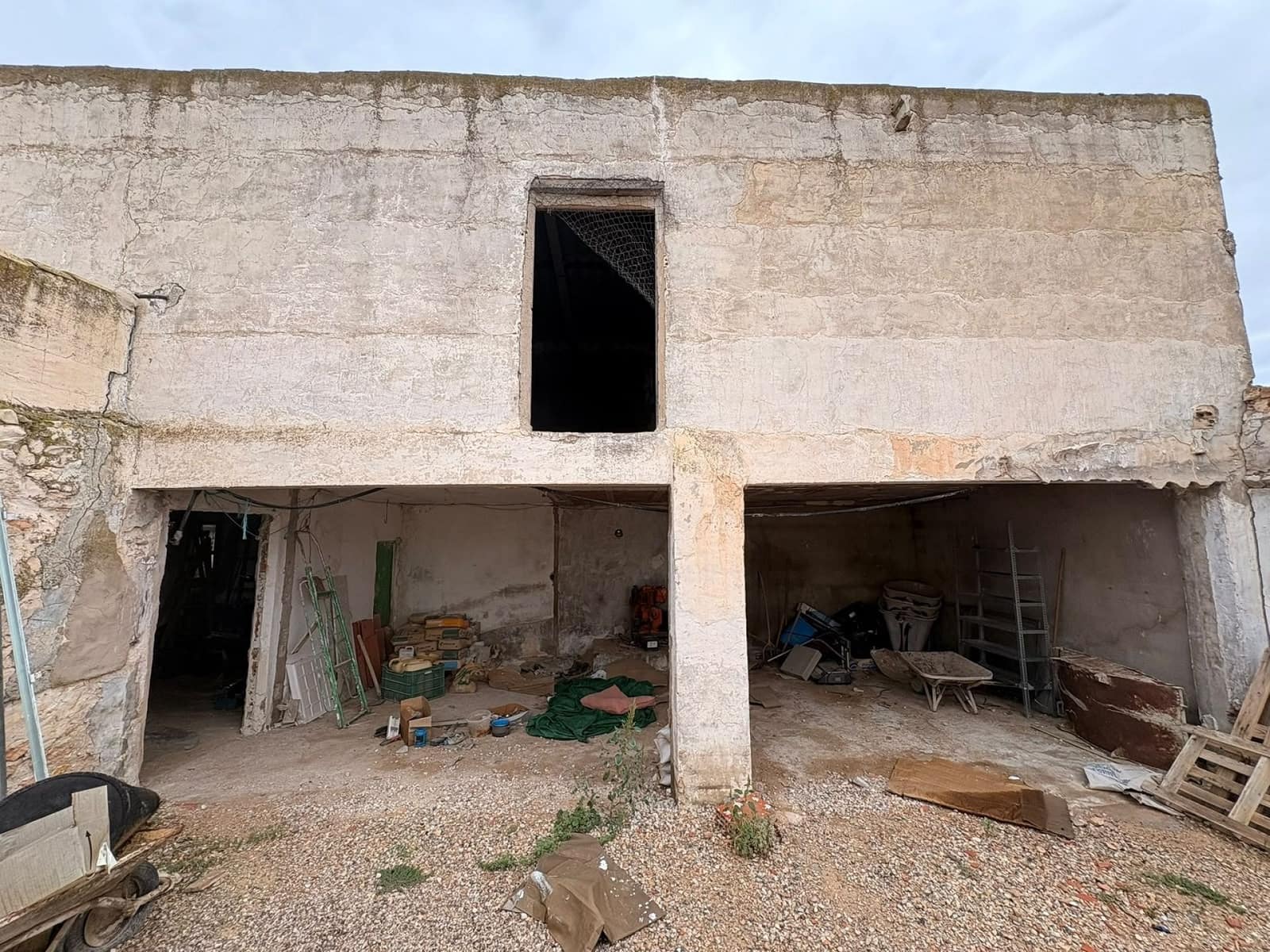 5 bedroom Finca/Country House for sale in Villena - € 249,995 (Ref: 10157178)