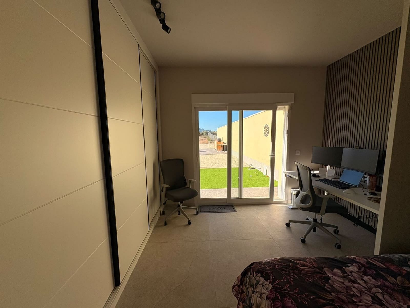 Chalet de 2 habitaciones en Pinoso en venta con piscina - 389.995 € (Ref: 10172252)