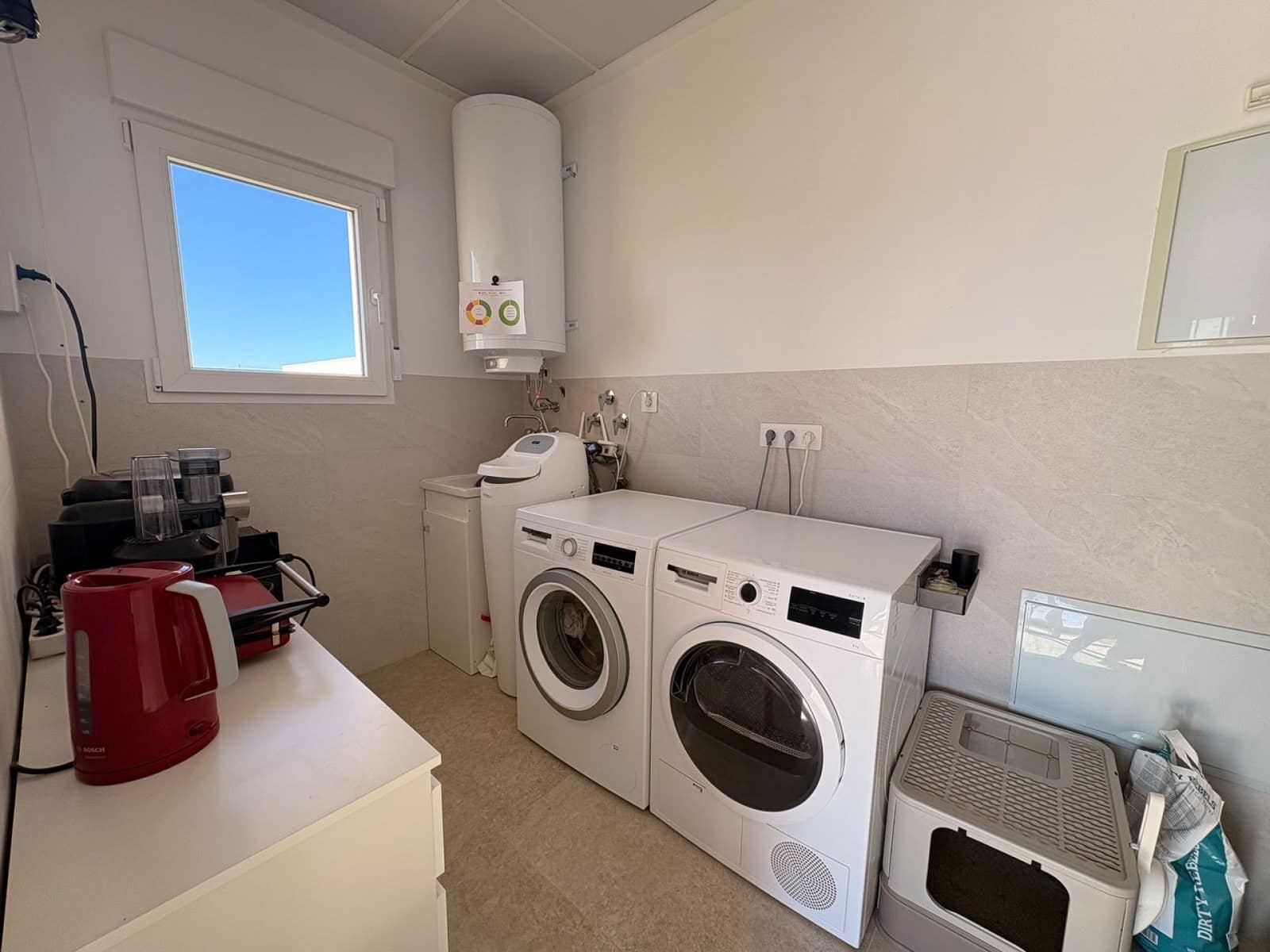Chalet de 2 habitaciones en Pinoso en venta con piscina - 389.995 € (Ref: 10172252)