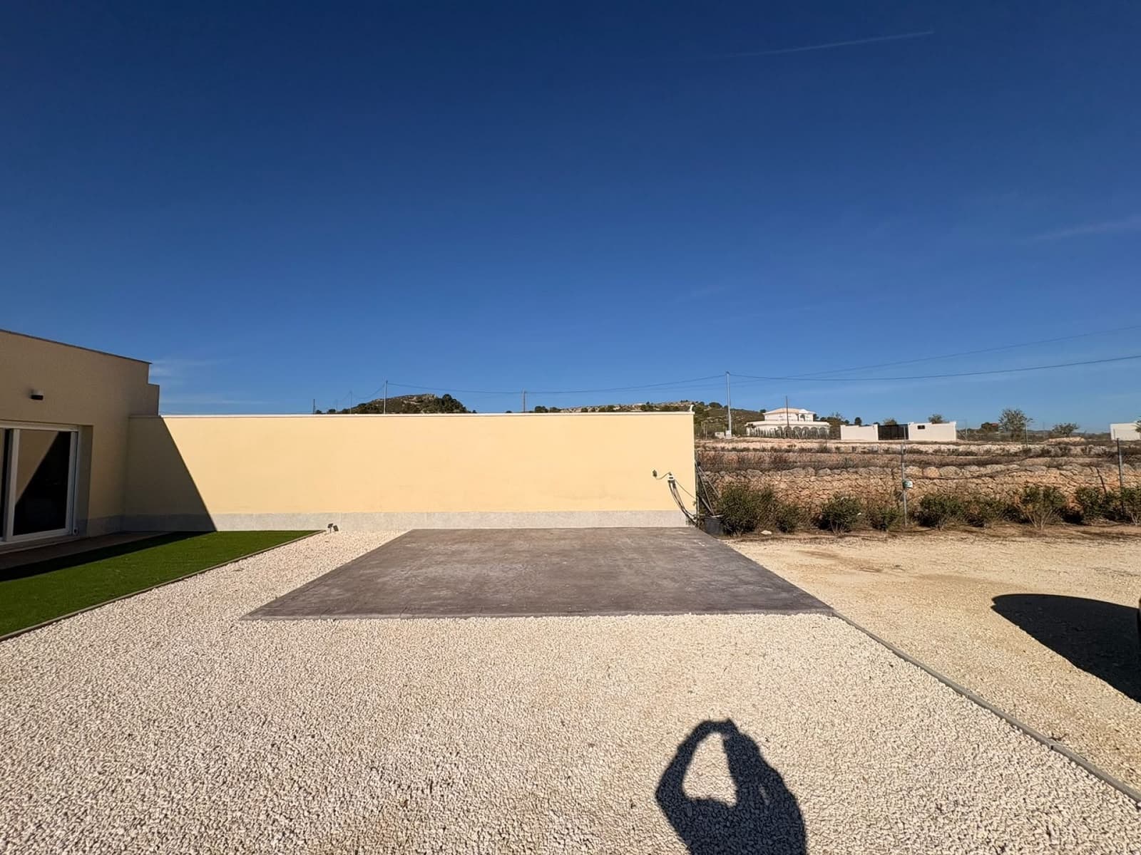 Chalet de 2 habitaciones en Pinoso en venta con piscina - 389.995 € (Ref: 10172252)